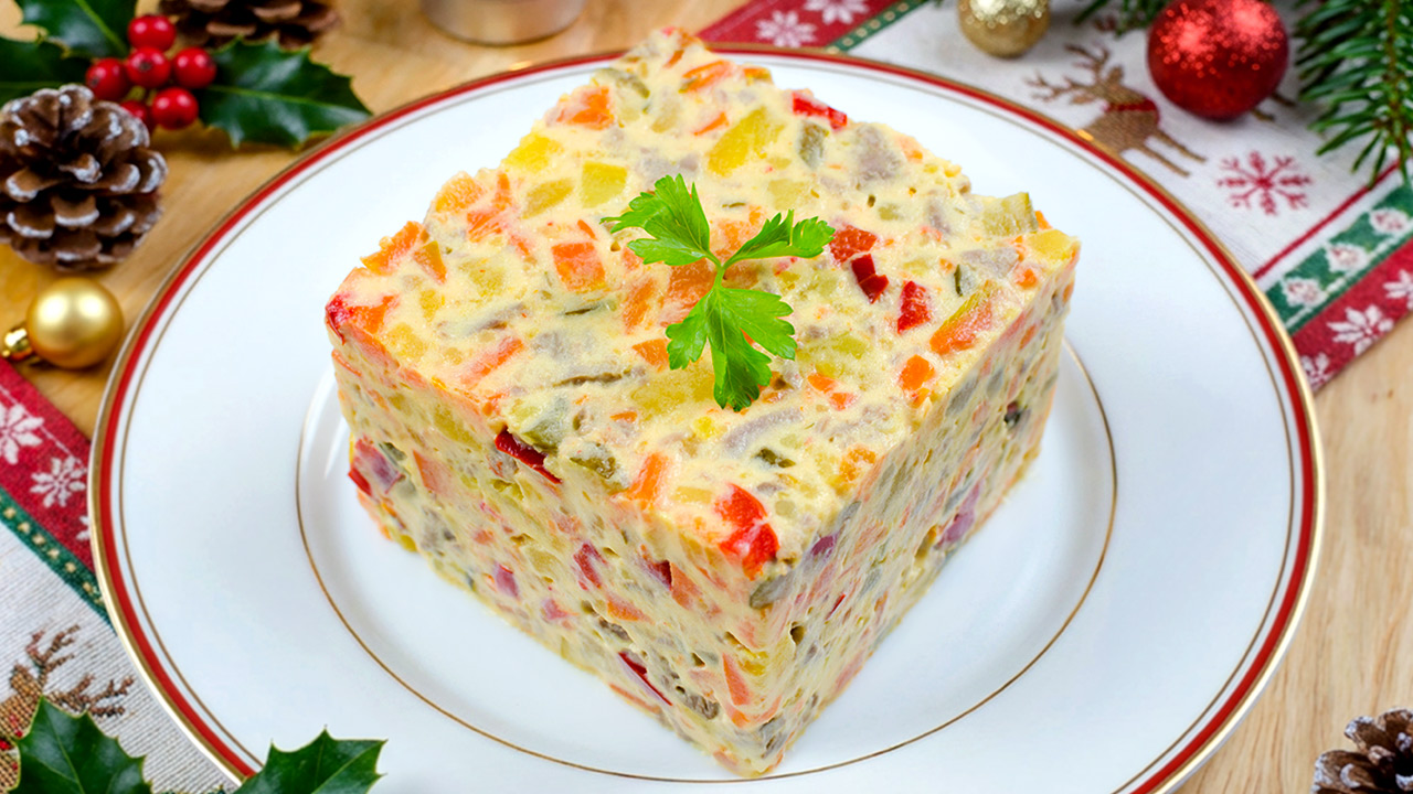 Salata de boeuf fara mazare pentru Craciun | Reteta Video