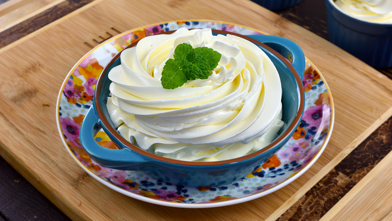 Crema de unt / Buttercream cu bezea elvetiana