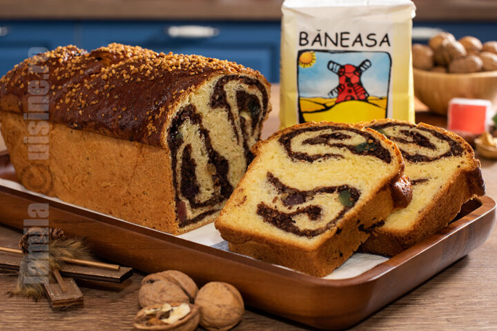Cozonac fara framantare cu de toate